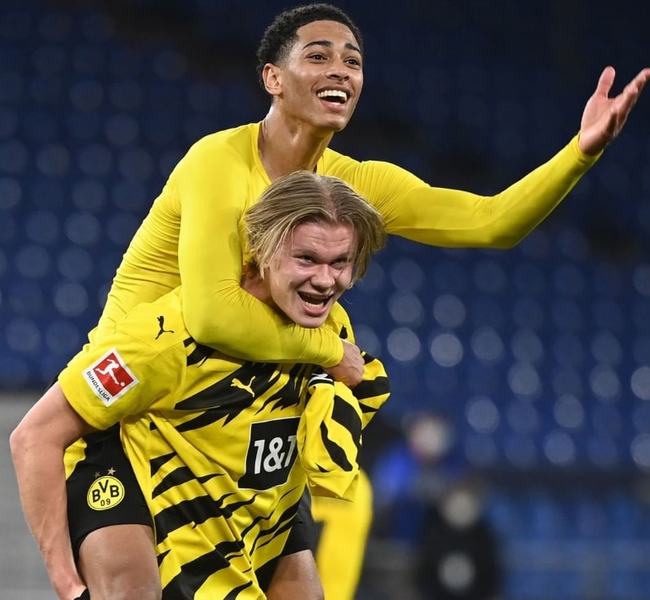 完全不同 完全不同